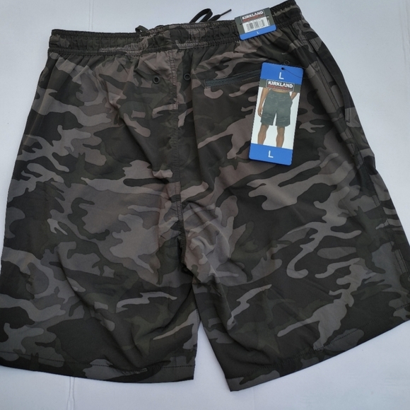 kirkland Signature Men's Swim Trunks Multicolor - Picture 2 of 8